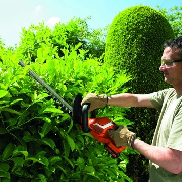 Black & Decker BLACK+DECKER 18V Heggenschaar GTC1845L20 Incl. 2.0Ah Accu - Afbeelding 2