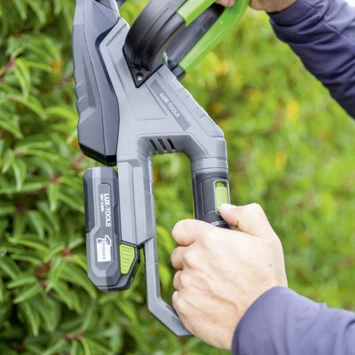 LUX 20V Heggenschaar + 2,0Ah Accu + Lader - Afbeelding 13